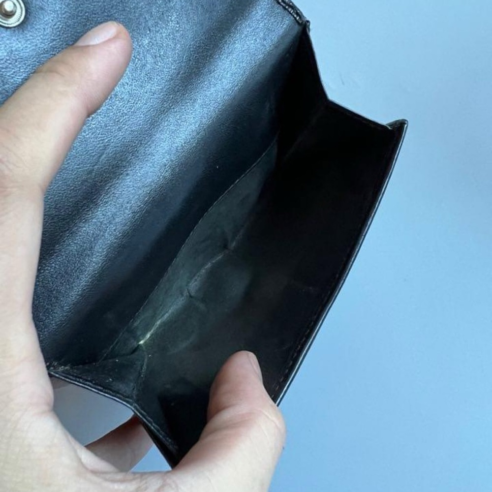 Authentic Gucci wallet - Picture 6 of 10